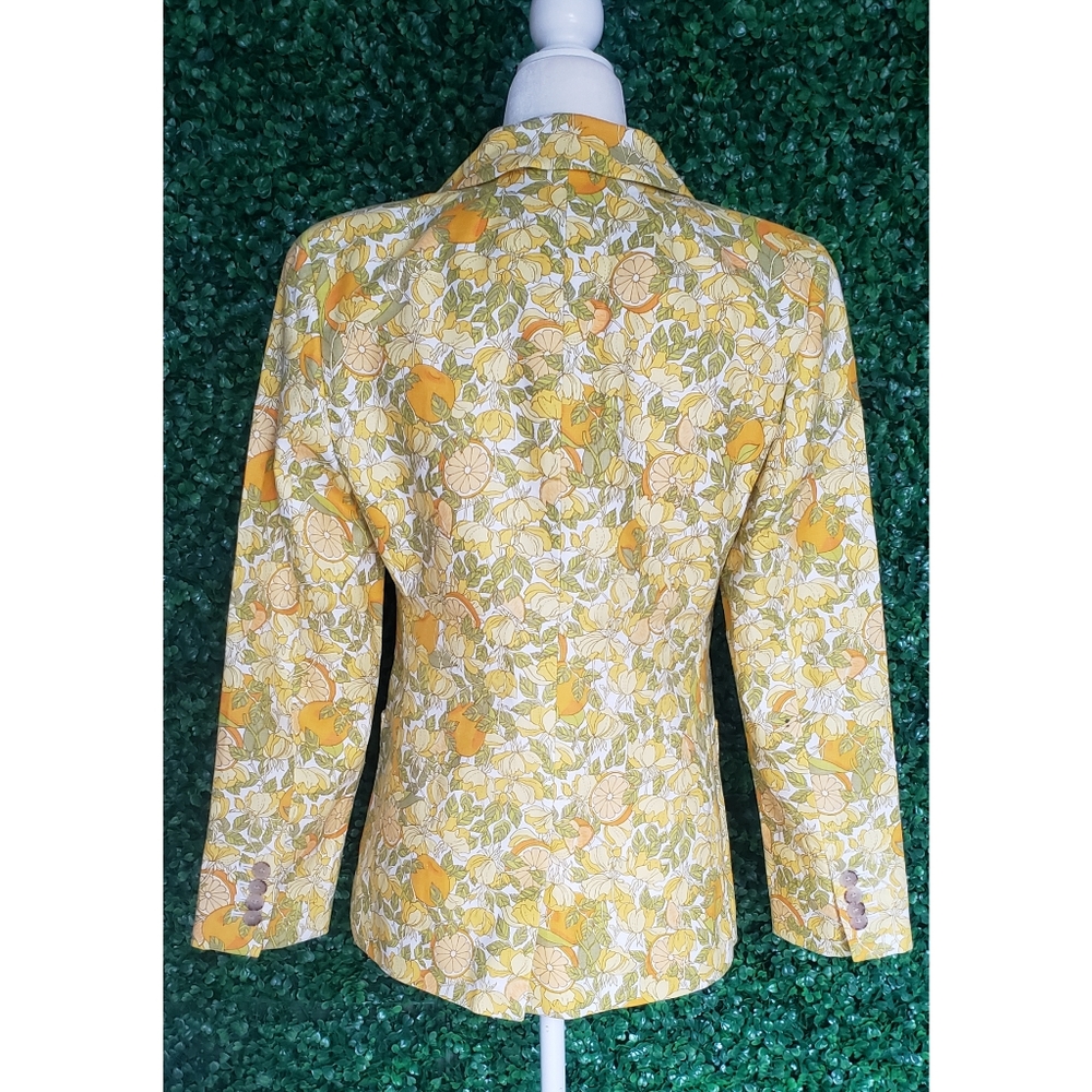 8. J.Crew Helena linen blazer in limone print - Picture 8 of 11